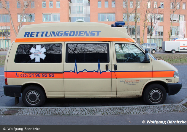 Krankentransport Berliner Rettungsdienst Team - BRT-17 KTW