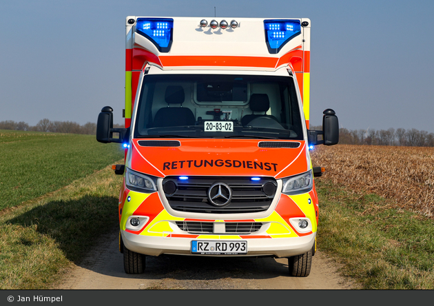 Rettung Lauenburg RTW (RZ-RD 993)