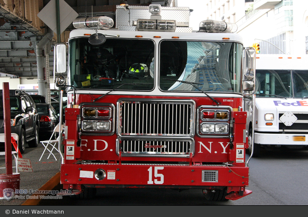 FDNY - Manhattan - Ladder 015 - TM