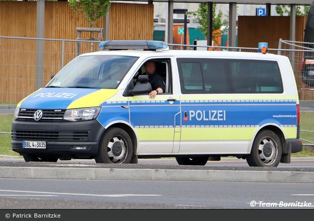 BBL4-3835 - VW T6 - FuStW