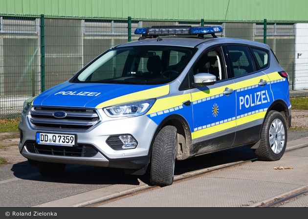 DD-Q 7359 - Ford Kuga - FuStW WSP