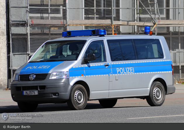 Hannover - VW T5 - FuStW