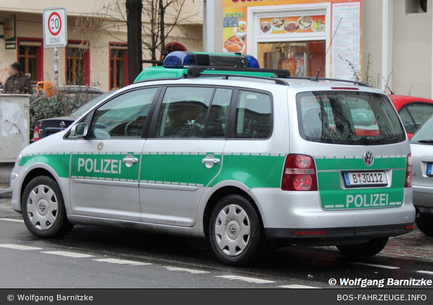 B-30112 - VW Touran 1.9 TDI - FuStW (a.D.)