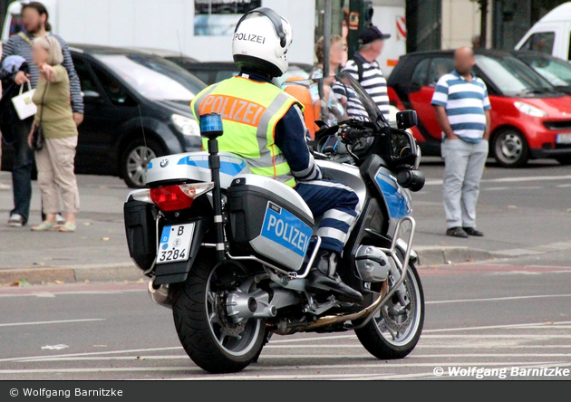 B-3284 - BMW R 900 RT - Krad