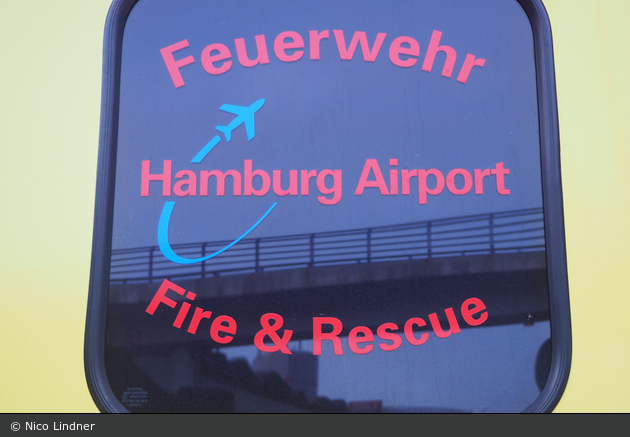 Florian Hamburg Flughafen RTW 2 (HH-WF 328)