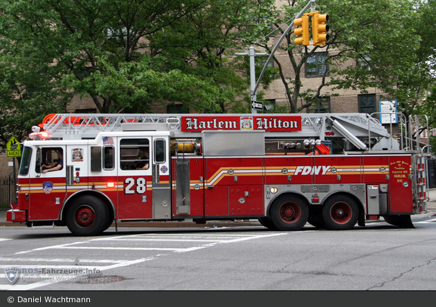 FDNY - Manhattan - Ladder 028 - DL