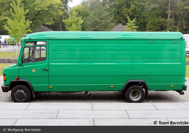 Einsatzfahrzeug: B-7995 - MB 609 D - Leichter LKW - BOS-Fahrzeuge ...