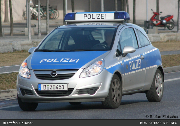 B-30451 - Opel Corsa D - FuStW