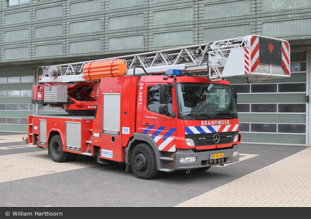 Maastricht - Brandweer - DLK - 24-3451 (a.D.)