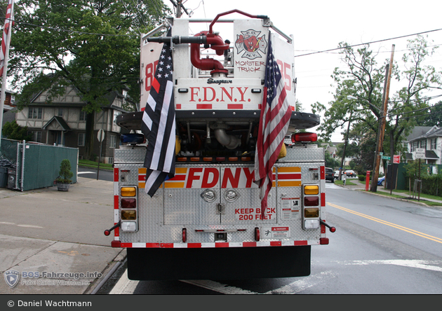 FDNY - Staten Island - Ladder 085 - TM