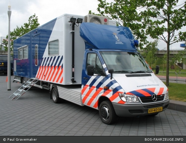 Schiphol - Koninklijke Marechaussee - Mobile Wache