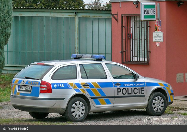 Týnec nad Labem - Policie - FuStW - 8S4 2853