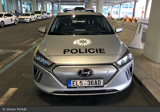 Praha - Policie - FuStW - EL5 36AD