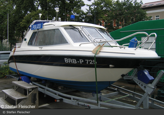 BRB-P 725 - Yamarin 5940 - Polizeistreifenboot