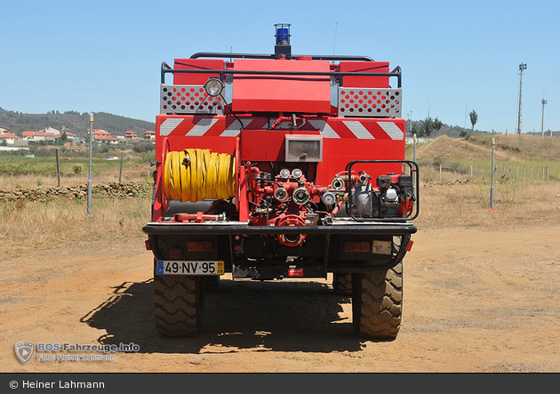 Macedo de Cavaleiros - Bombeiros Voluntários - TLF-W - VALE 06