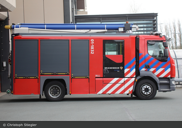 Groningen - Brandweer - HLF - 01-1832