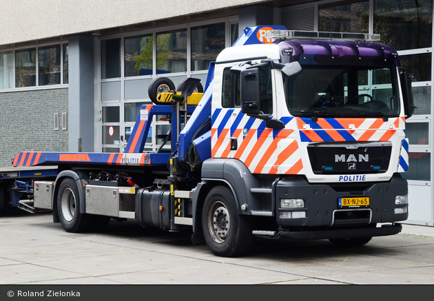 Amsterdam - Politie - Team Transport - WLF-Kran