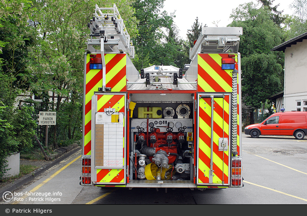 GB - Sennelager - Defence Fire & Rescue Service - TLF-H (09/22-01)