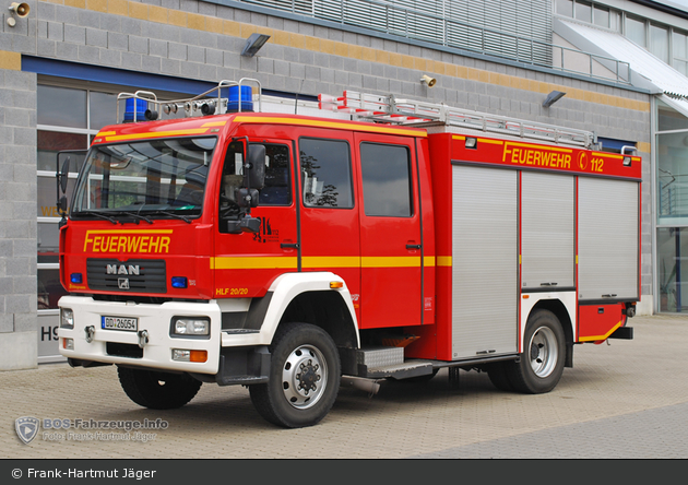 Feuerwehr im Einsatz Schild 20x15cm weiß