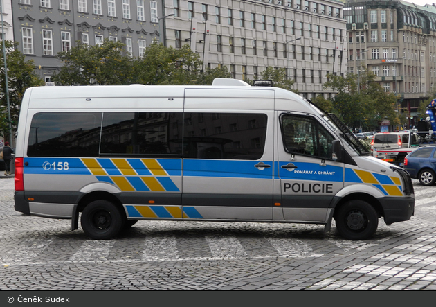 Praha - Policie - 4AJ 2481 - GruKw