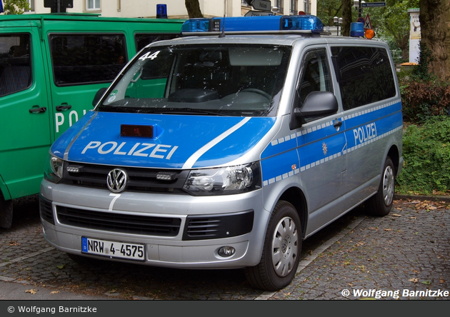 NRW4-4575 - VW Transporter T5 - HGruKW