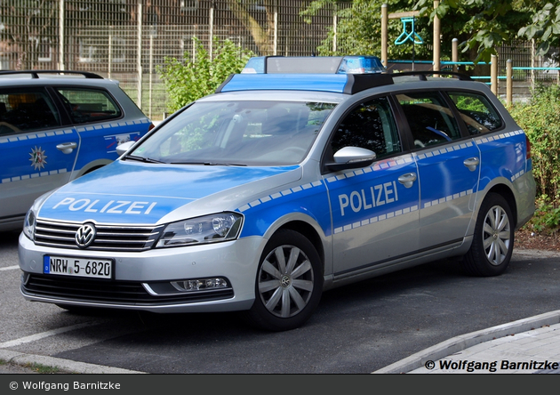 NRW5-6820 - VW Passat - FuSTW