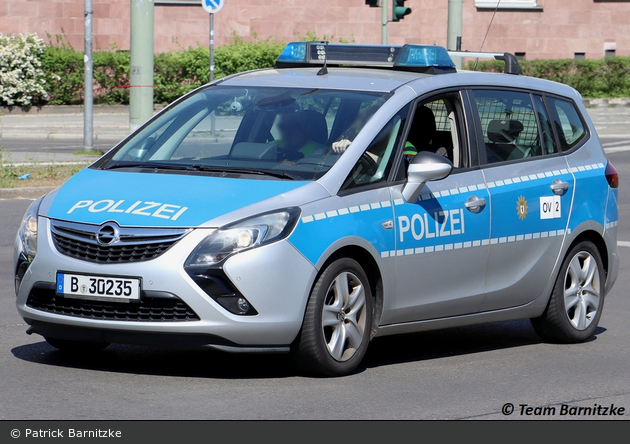 B-30235 - Opel Zafira Tourer - FuStW