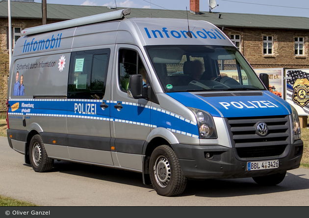 BBL4-3426 - VW Crafter - Infomobil