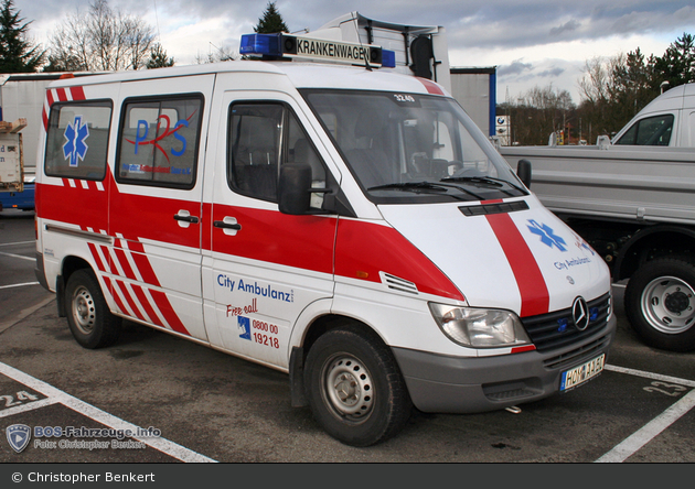Kirkel - City Ambulanz - KTW - 32/49 (a.D.)
