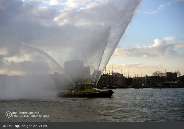 Rotterdam - Port of Rotterdam Authority - Notfallschlepper RPA 11