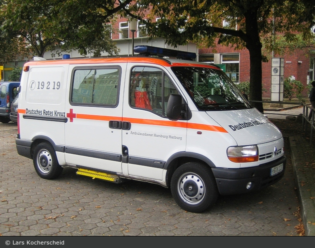 Rotkreuz Hamburg KTW HH-RK 1237 - 27/16 (a.D.)