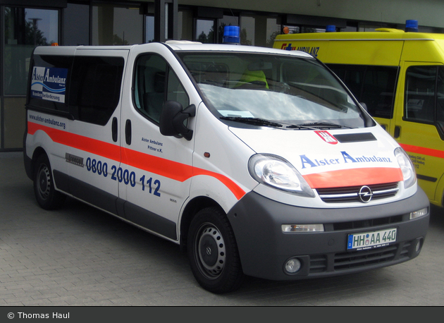 Alster Ambulanz 5-1- HH-AA 440 (a.D)
