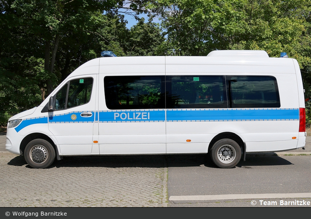 B-7964 - MB Sprinter Travel 45 - MKW