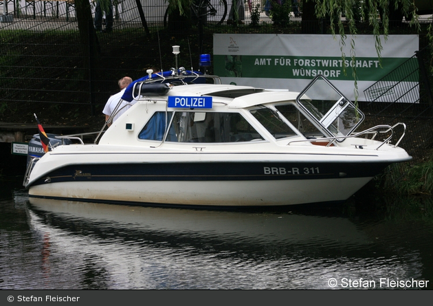 BRB-R 311 - Yamarin 5940 - Polizeistreifenboot