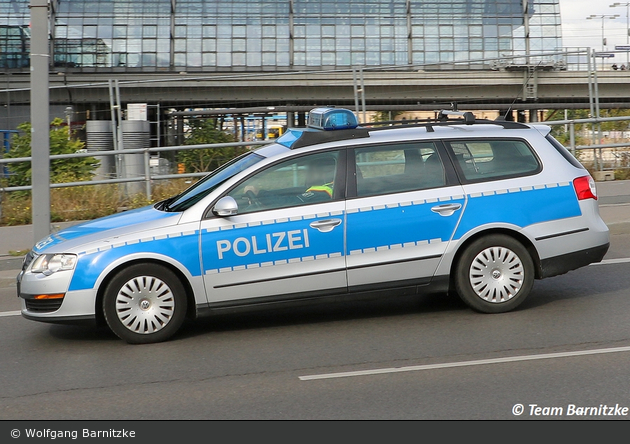 B-30833 - VW Passat Variant 2.0 TDI - FuStW (a.D.)