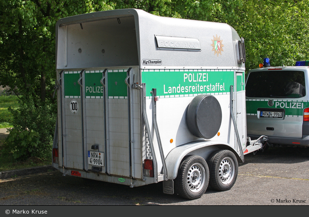 Einsatzfahrzeug: NRW4-9984 - Böckmann - Pferdeanhänger - BOS-Fahrzeuge -  Einsatzfahrzeuge und Wachen weltweit