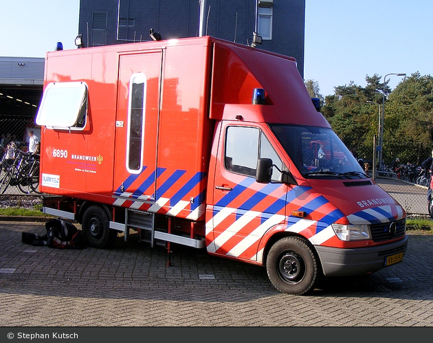 Tilburg - Brandweer - ELW - 76-890 (a.D.)