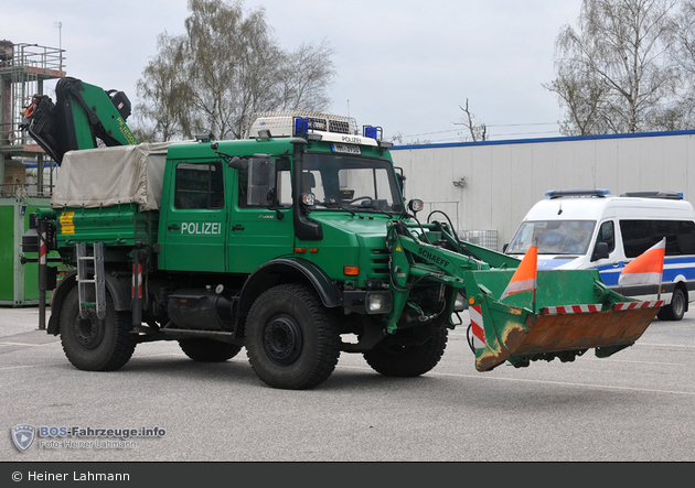 HH-3910 - MB Unimog U 5000 - ZuMiLa