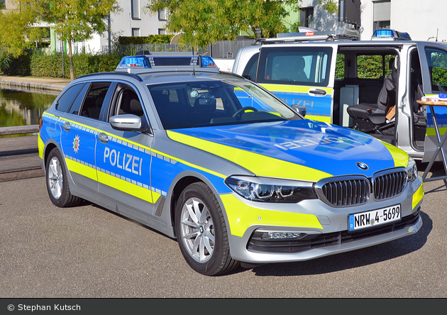 NRW 4-5699 -  BMW 520d Touring - FuStW BAB
