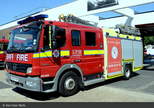London - Fire Brigade - DPL 1258 (a.D.)