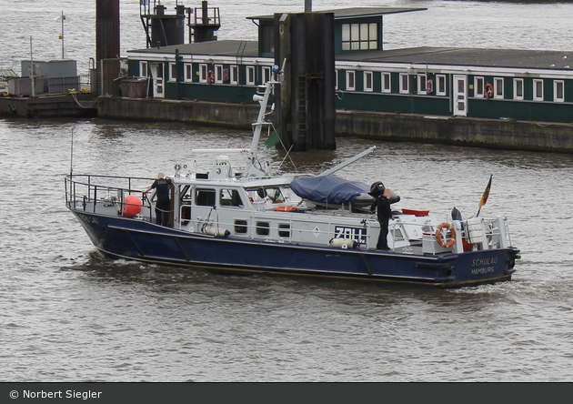 Zollboot Schulau - Hamburg