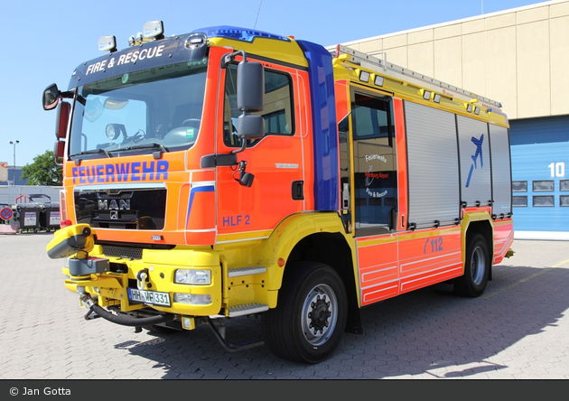 Florian Hamburg Flughafen HLF 2 (HH-WF 331)