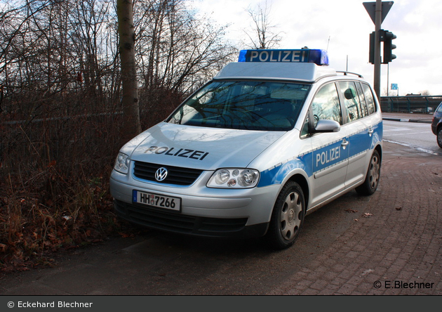 HH-7266 - VW Touran - FuStW (a.D.)