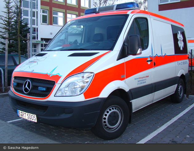 Krankentransport Berliner Rettungsdienst Team - BRT-16 KTW