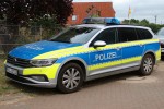MVL-32102 - VW Passat Variant - FuStW