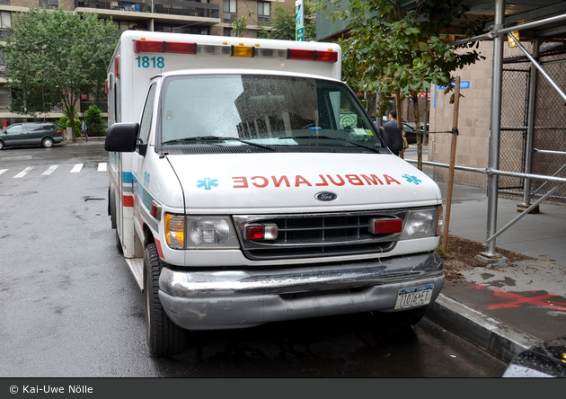 NYC - Manhattan - Downtown Hospital EMS - Ambulance 1818 - RTW (a.D.)