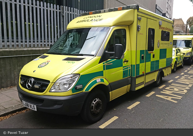 London - London Ambulance Service (NHS) - EA - 7670