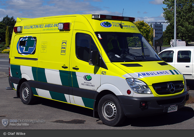 Masterton - Wellington Free Ambulance - RTW - 421 (a.D.)