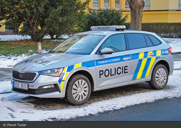 Pardubice - Policie - 6E8 8610 - FuStW