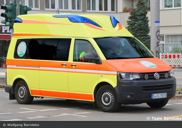 Krankentransport Gorris - KTW (B-AI 9070)